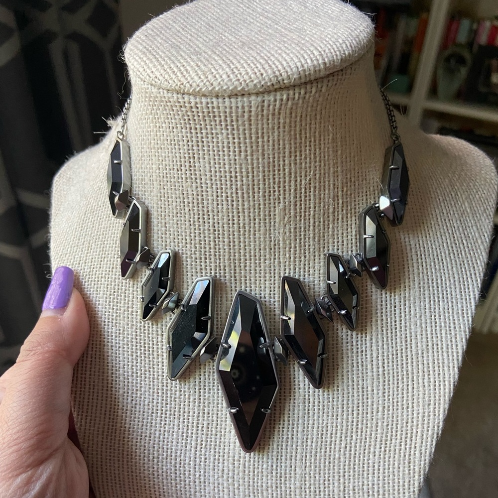 Kendra Scott - black & gunmetal Berniece necklace